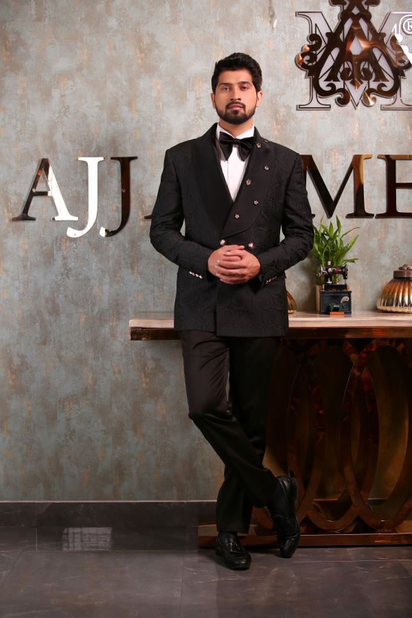 DOUBLE BREASTED SHAWL COLLAR TUXEDO WITH EMBELLISHMENT